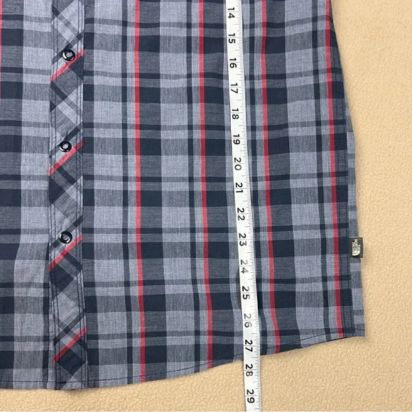THE NORTH FACE Shirt Mens Medium Red Blue Plaid Short Sleeve Snap Front Hiking - Picture 3 of 9